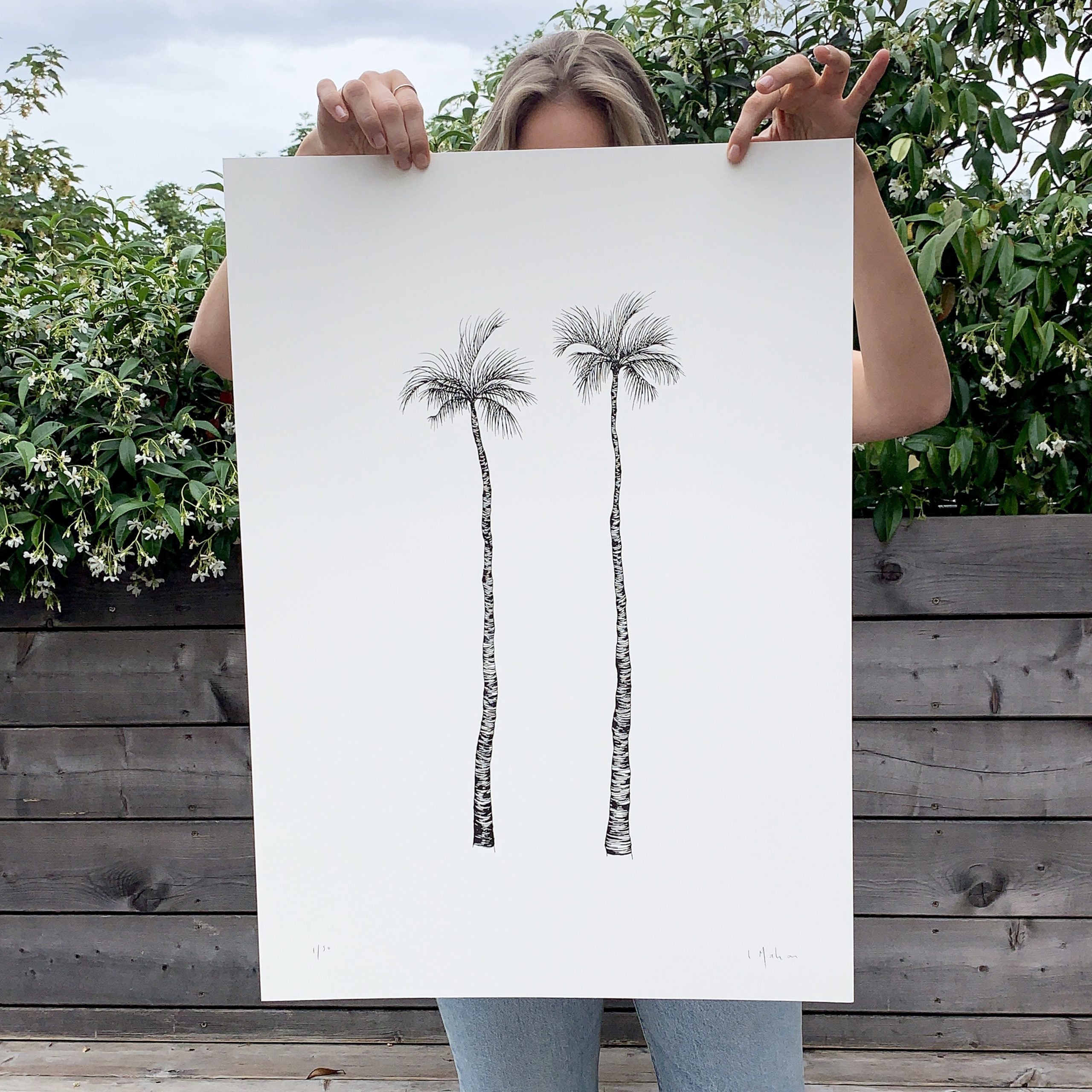 Twin-Palms-Lucy-Mahon-screen-