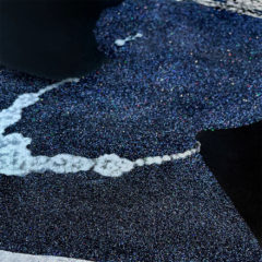 Queen_Stuart Forrester_Closeup1