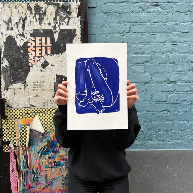 Caroline -Leg Grab Held