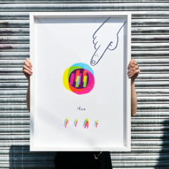 Oliver – held frame